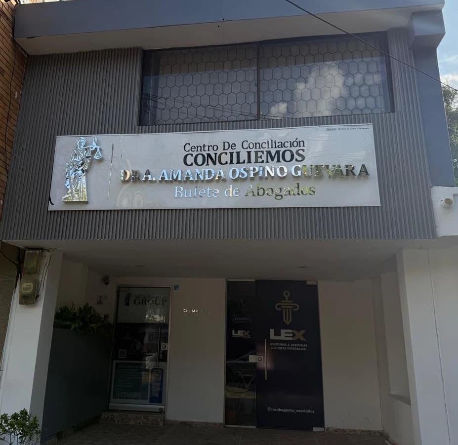 Fachada del Centro de Conciliación Conciliemos